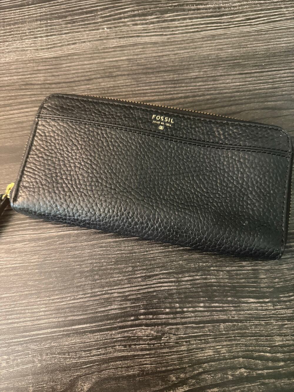 Fossil Black Tara Zip Around Clutch Wallet - Picture 1 of 6